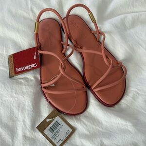 Havianas Women's Sandals in Pink Clay NWT 0535
